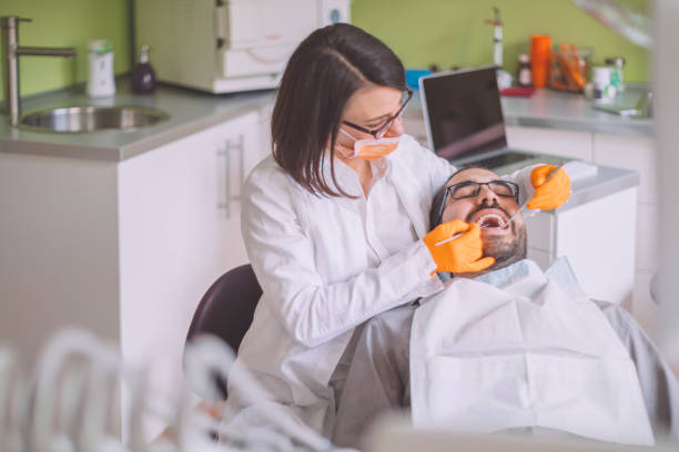 Best Dentist Open on Weekends  in Elmwood Park, IL